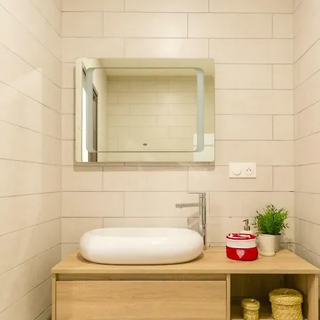 De Standing 8 Personnes Centre Historique De Apartman *