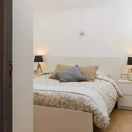 Apartman De Standing 8 Personnes Centre Historique De Colmar